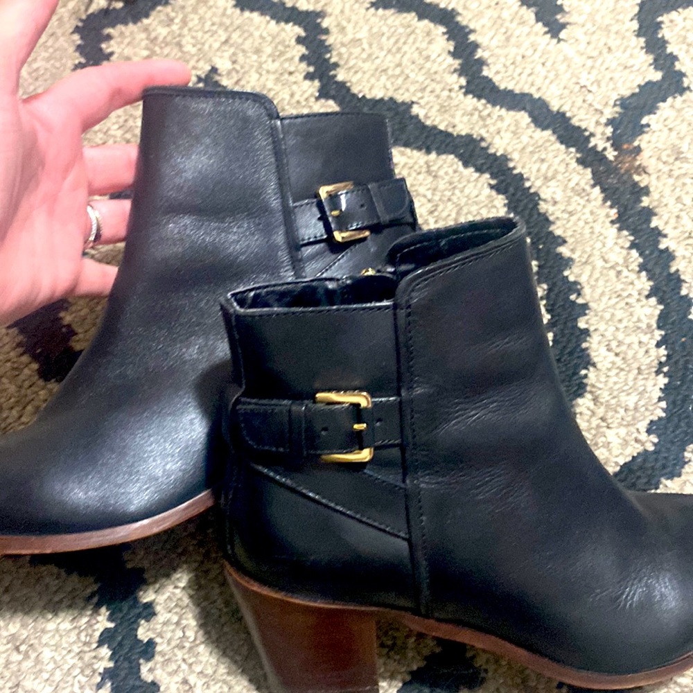 Sam Edelman ankle boots . Hardly wore . Great condition.